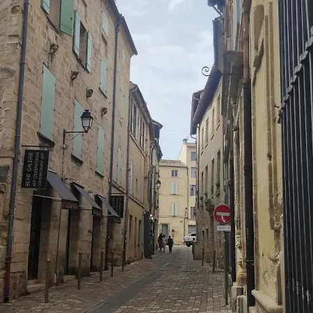 L'echauguette D'uzes Apartment *