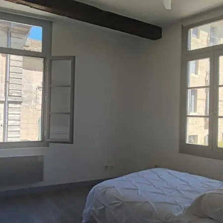 L'echauguette D'uzes Apartment *
